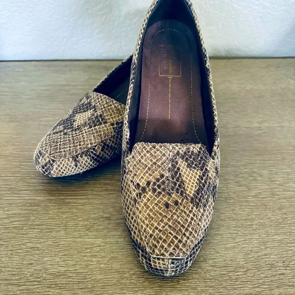 Clarks Snake Print Python Slip-On Shoes 9